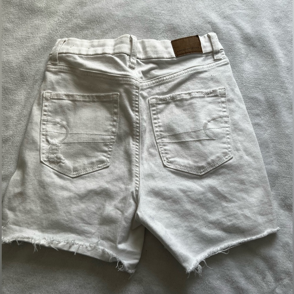 AE Ripped High Waisted Short